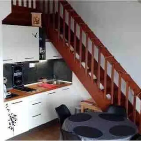 Superbe Studio Mezzanine Avec Garage . Апартаменты